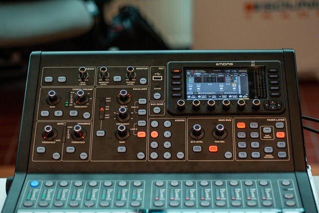 transparent signal explanation panel